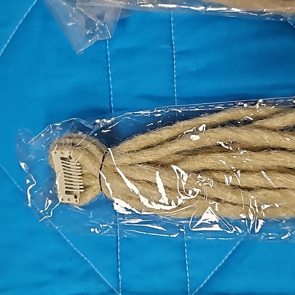 Synthetic dread locks. 5 different sets - Picture 5 of 7